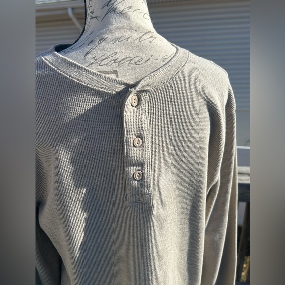 2FER BUNDLE!! Sonoma Men’s Textured Henley Long Sleeve Shirt Cream & Bla…​ - Picture 3 of 10